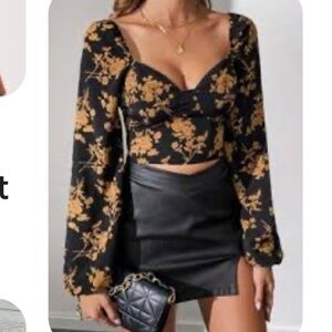 SHEIN Black and Gold Floral Long Sleeve Crop Top